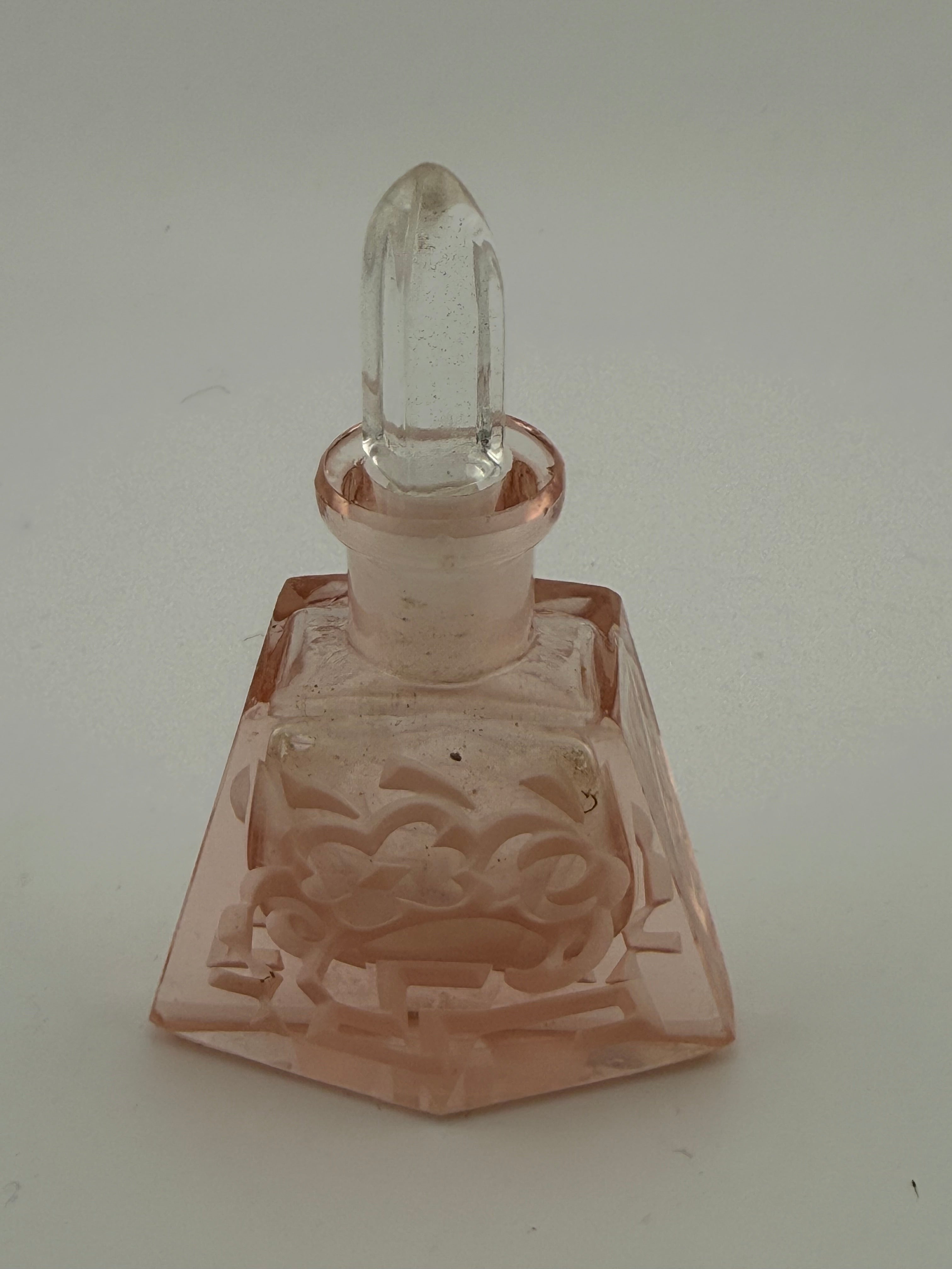 Vintage Pink Depression Glass Perfume Bottle with Pyramidal Body, Scale Pattern and Faceted Bullet Stopper