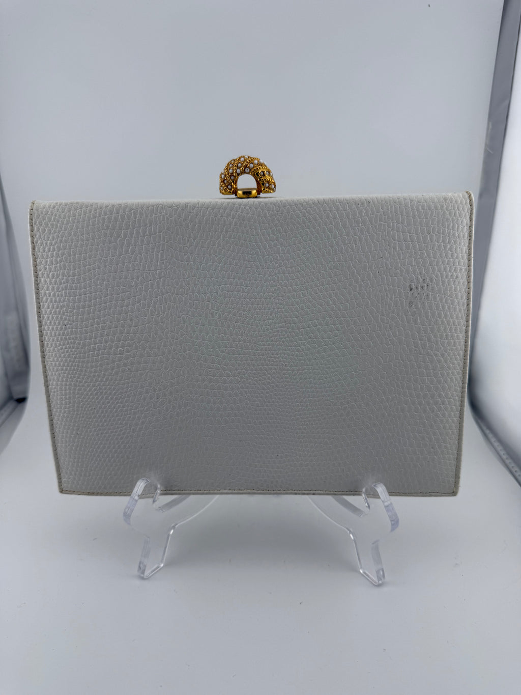 Vintage Waldyin White Pebbled Leather Clutch with Gold Filigree Pearl Dome Clasp