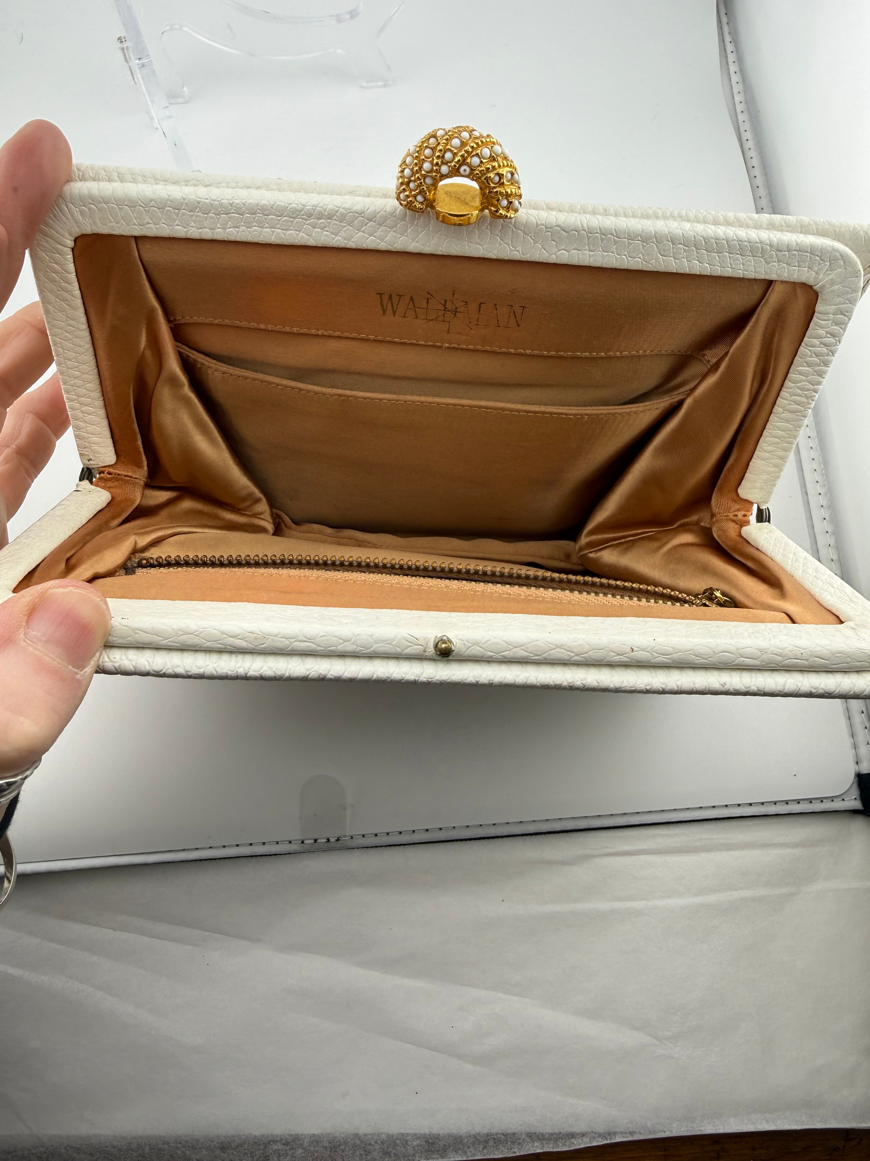 Vintage Waldyin White Pebbled Leather Clutch with Gold Filigree Pearl Dome Clasp