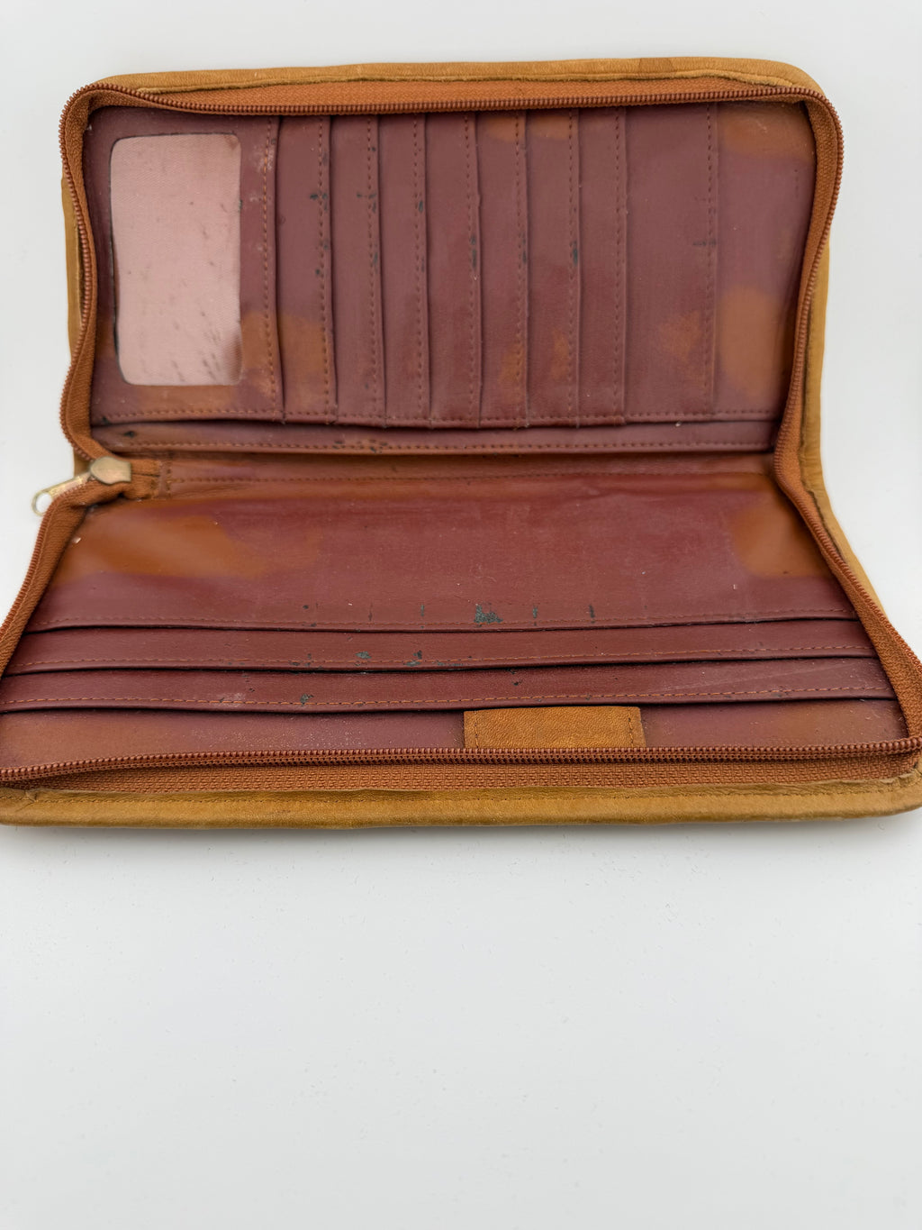 Vintage Boulder Ridge Tan Leather Zip-Around Wallet