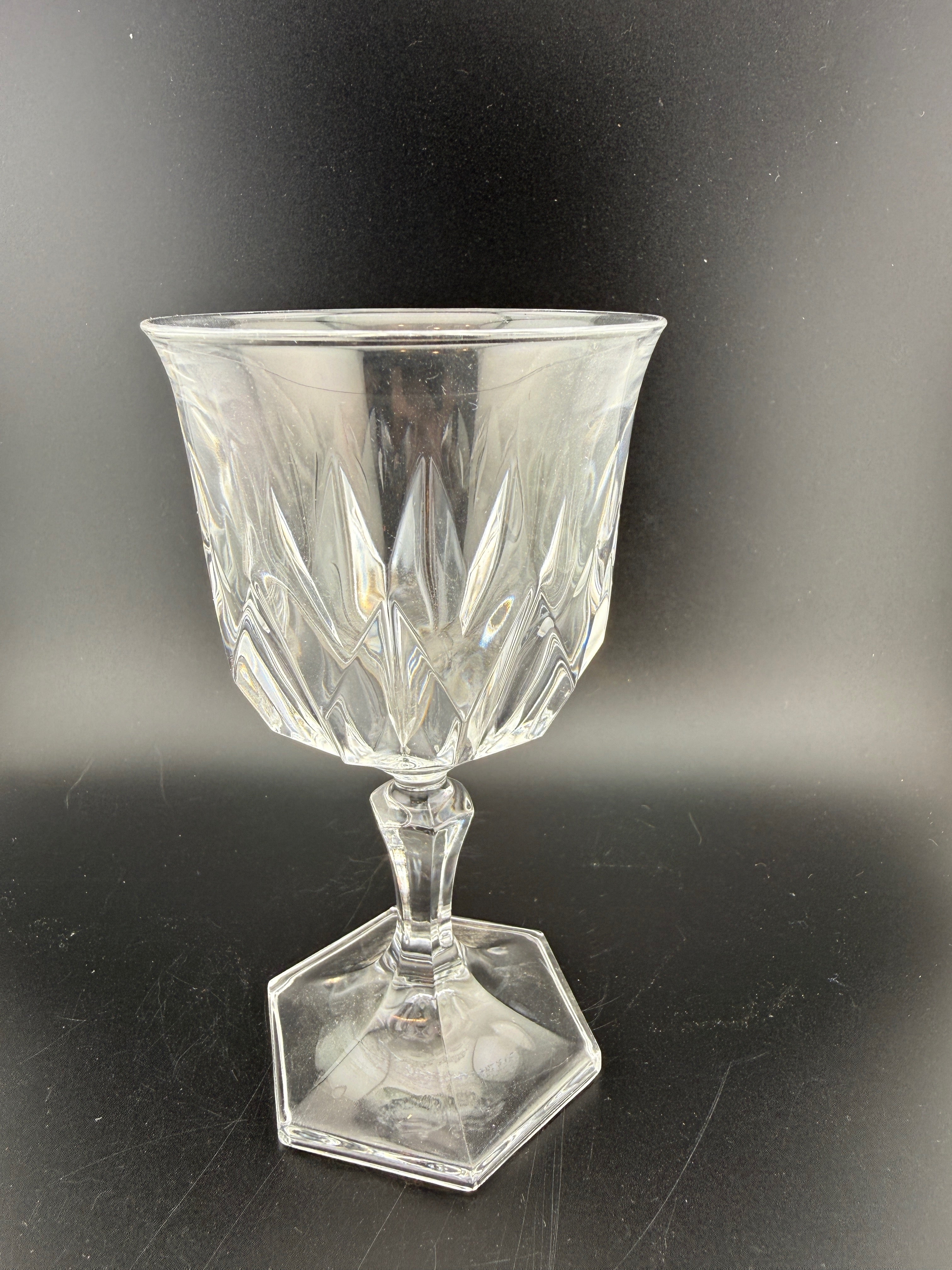 Set of 4 Cut Crystal Wine Goblets — 5" x 3"
