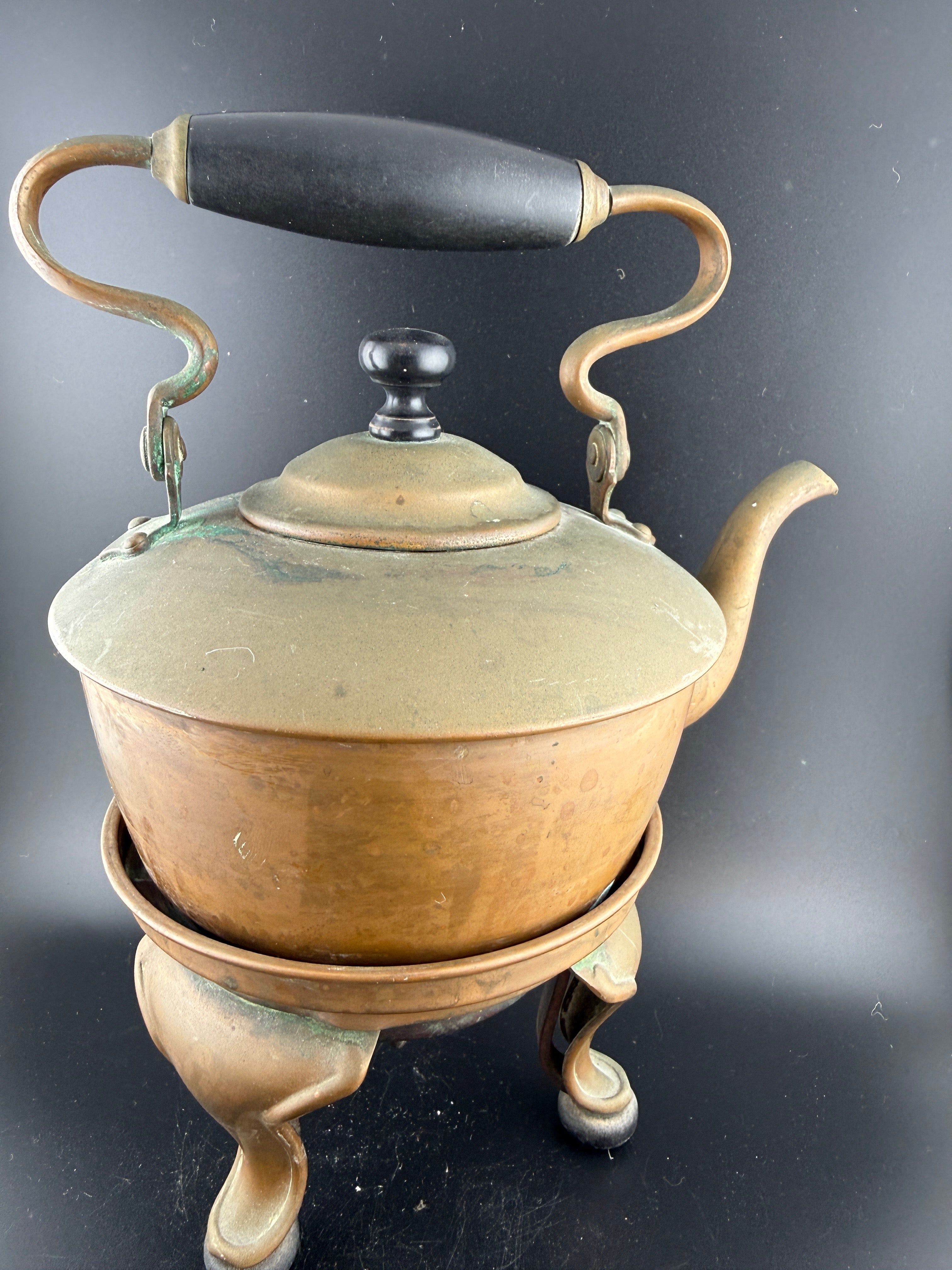 Antique Copper Electric Kettle with Heating Stand – Gooseneck Spout, Ebonized Wood Handle