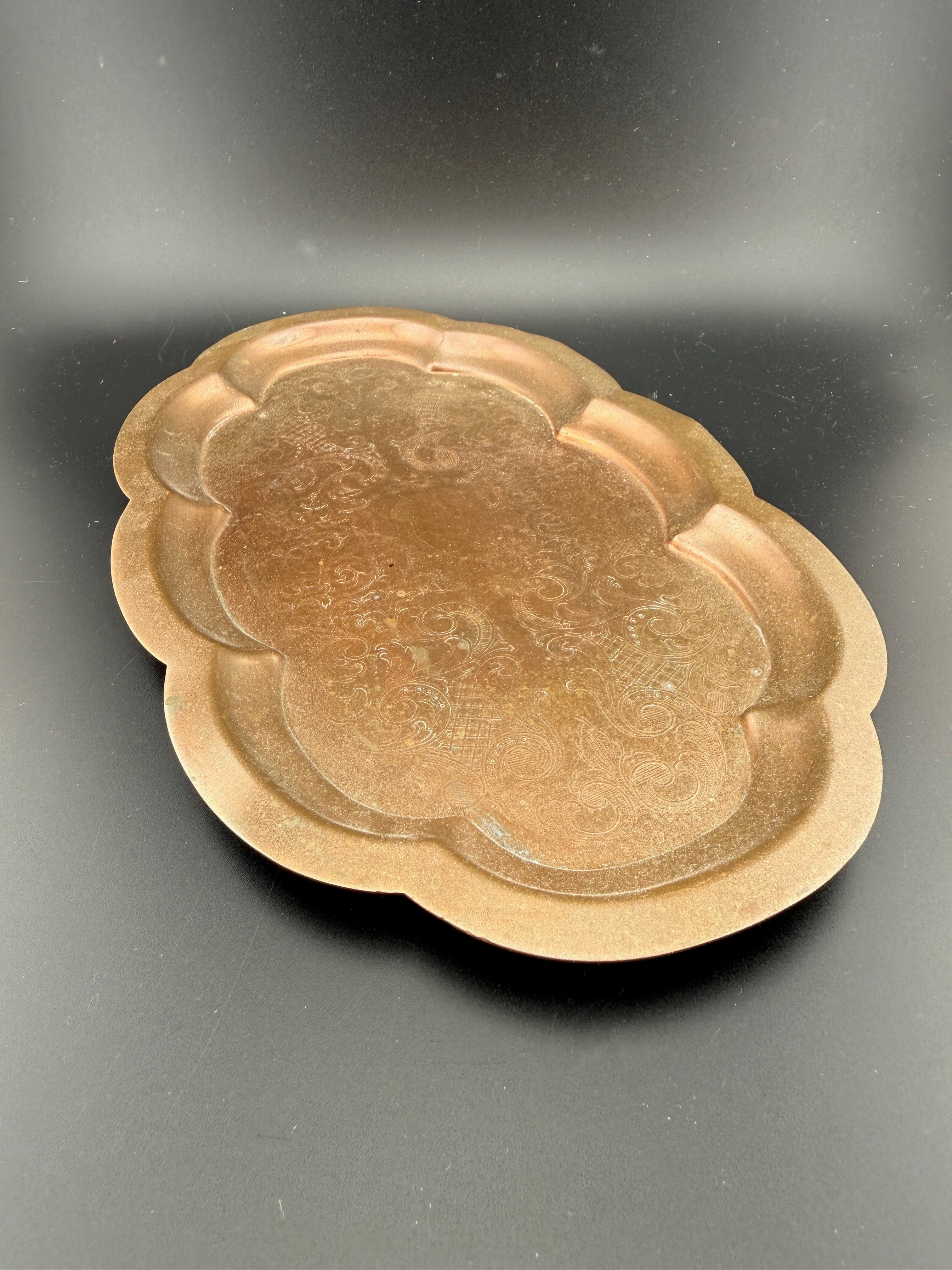 Antique Copper Engraved Scalloped Tray – Quatrefoil Edge with Arabesque Scrollwork