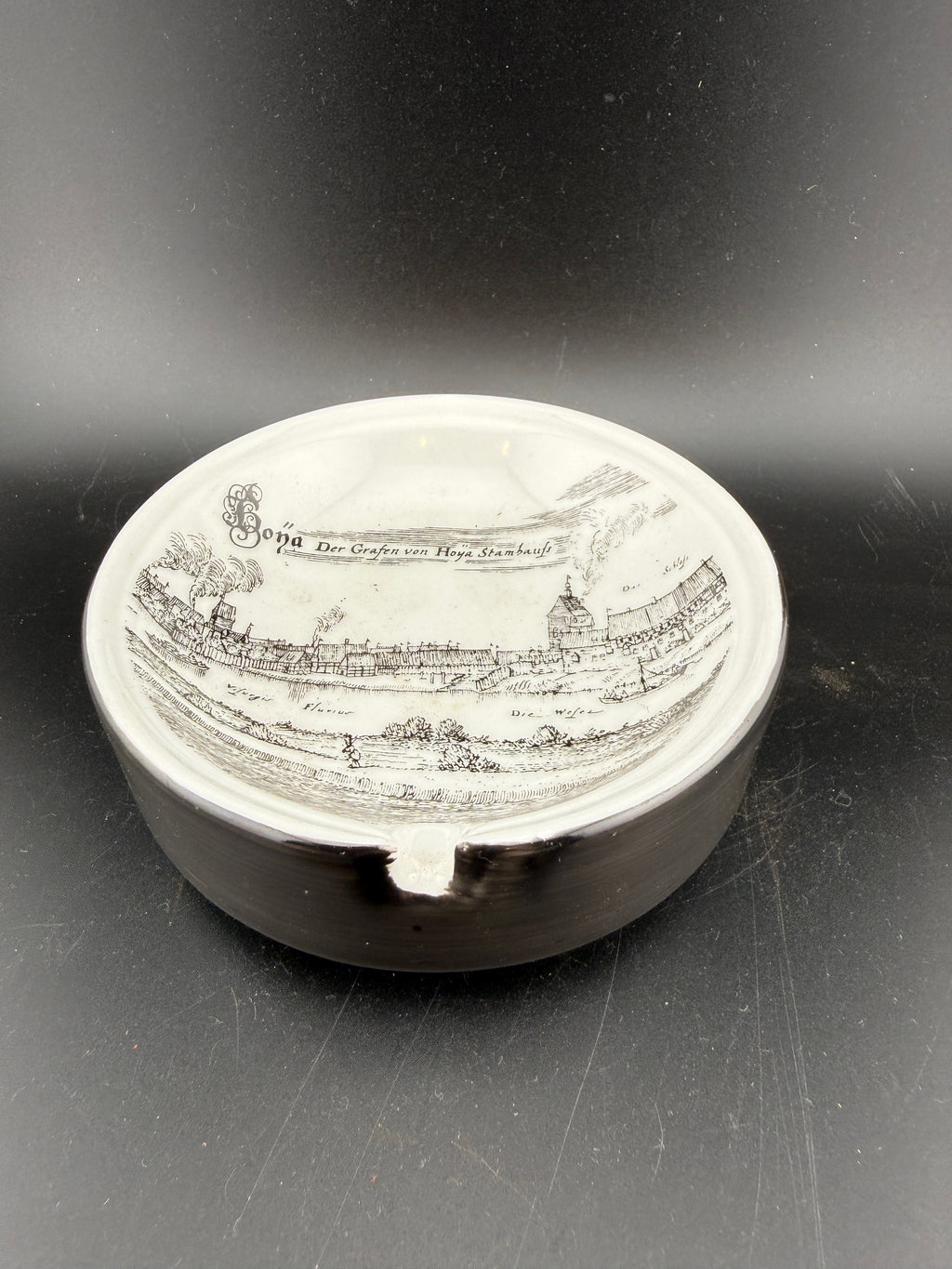 Ceramic Ashtray — Hoya an der Weser Historical Engraving Transfer, "Der Grafen von Hoya Stambauss", 5"