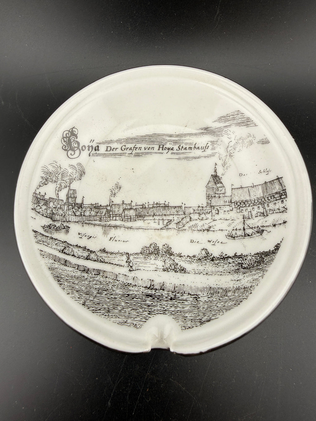 Ceramic Ashtray — Hoya an der Weser Historical Engraving Transfer, "Der Grafen von Hoya Stambauss", 5"